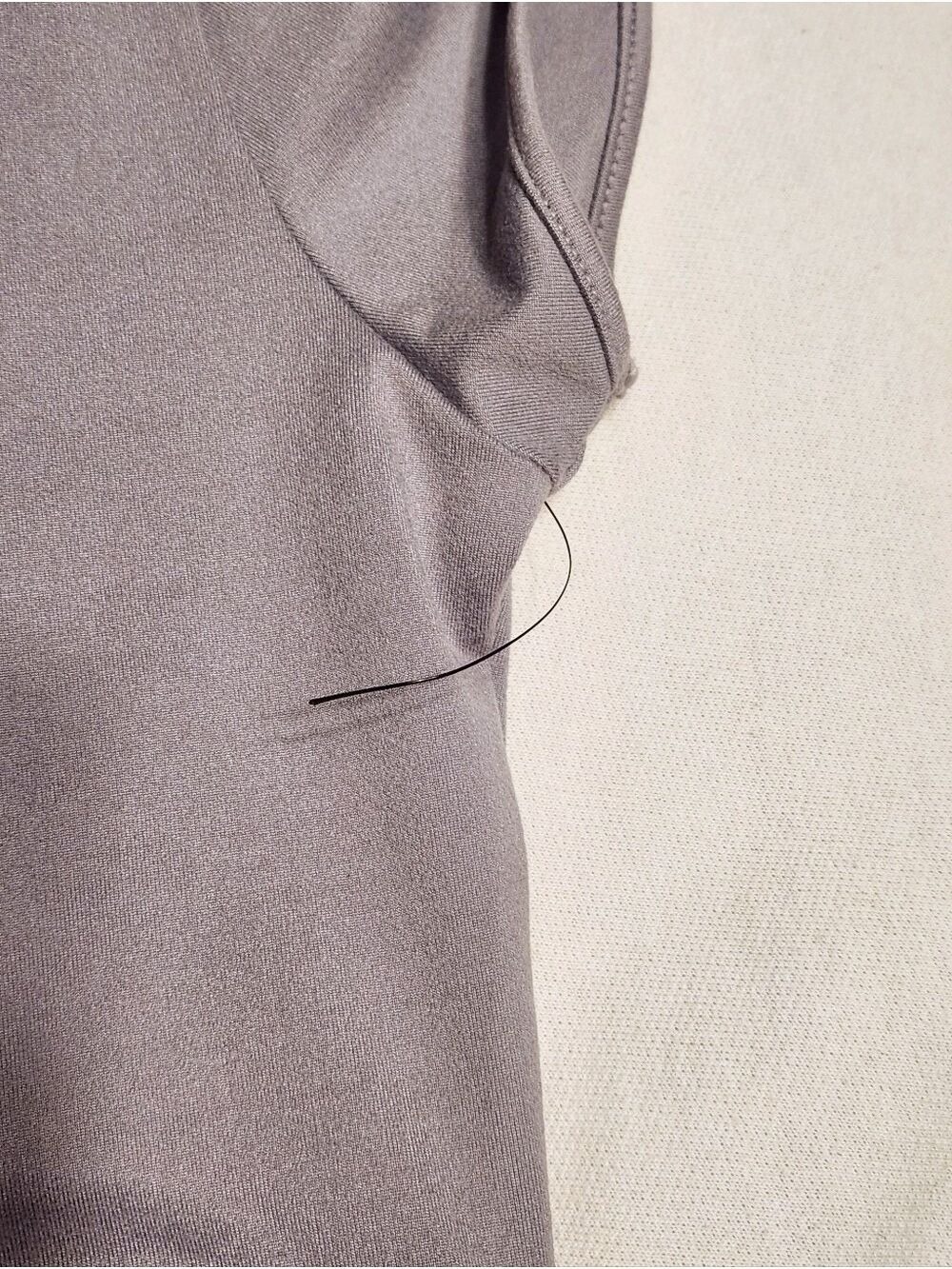 Briavia Grey Knit Top Large - Picture 6 of 7